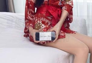 秀人网 – 壁纸时刻，徐安安体操服里偷偷夹带些小期待