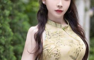 秀人网 – 揉揉肉肉的写真发现，棉袜和原图里藏着的轻盈感