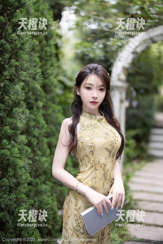 秀人网-揉揉肉肉 秀人网 - 揉揉肉肉的写真发现,棉袜和原图里藏着的轻盈感