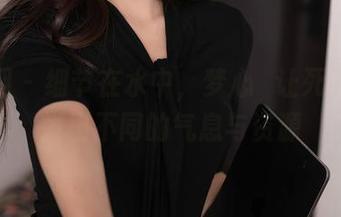 秀人网 – 细节在水中，梦心玥让死库水散发出不同的气息与资源