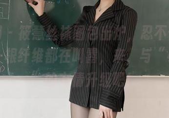秀人网 – 筱慧丝袜图包出炉，忍不住想说：每一根纤维都在叫嚣，来，与“小腿君”的友情升级吧！
