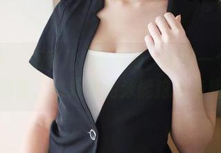 美媛馆 – 唐琪儿il的泳池，是另一个奇幻的图库。谁知道游泳能这么有趣？
