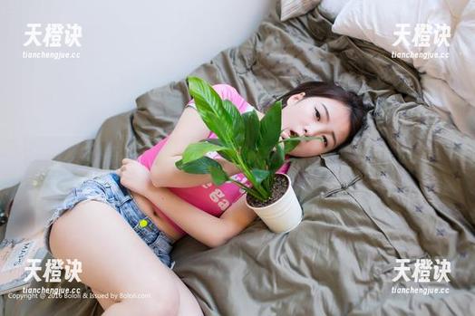 菠萝社-柳侑绮 菠萝社 - 吊带+高清=美图?柳侑绮在这里玩得挺不错的!