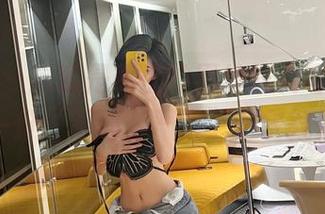 微密圈 – 这就是葛征的黑丝修女写真集，分享一份“不那么严肃”的宗教体验。
