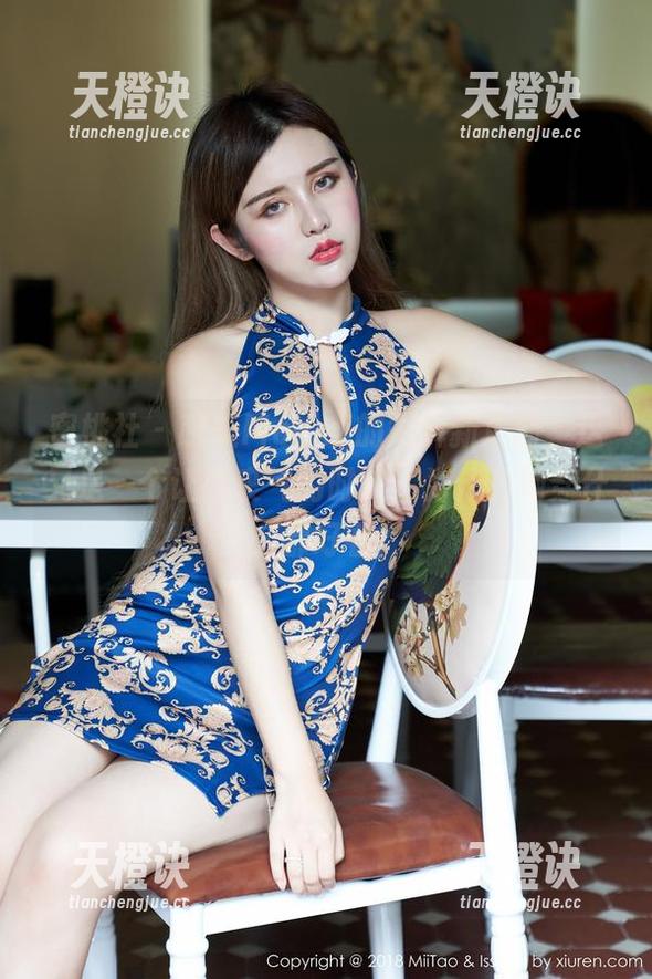 蜜桃社-萌美Moemi 蜜桃社 - 萌美Moemi的短裤新更新,这又是一个让我丧气的时刻,为什么她穿什么都好看?