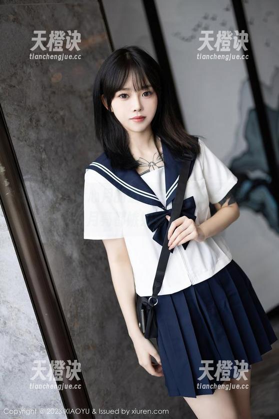 语画界-梦心月 语画界 - 梦心月的最新自拍,谁能想到连月亮都嫉妒她了!