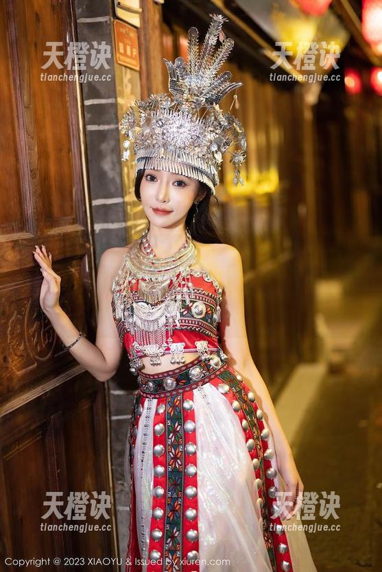 语画界-黄乐然 语画界 - 黄乐然的新作御姐原图,分享给我喜欢的你,看完后让我们天马行空聊聊吧!