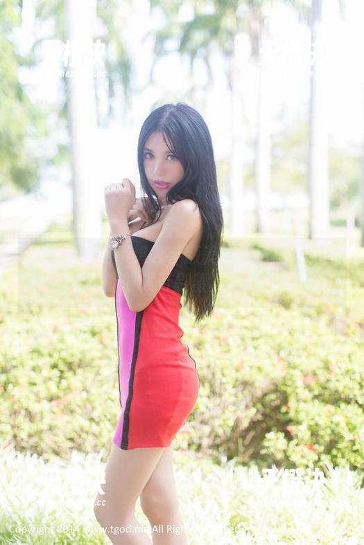 青豆客-颜美汐 青豆客 - 谁不想入手颜美汐的透明写真集?分享的时候可别羞涩啊,哈哈!