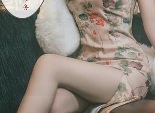 鹿八岁baby和她的玩具化计划：作品集也太有趣了，我不禁多停留几秒，资源也是果然撑得满满的。